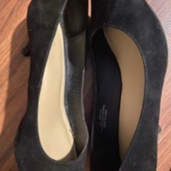 suede Pointed Pump - Picture 2 of 2